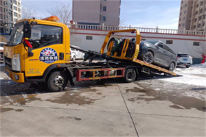 八公山救援拖车费用怎么算